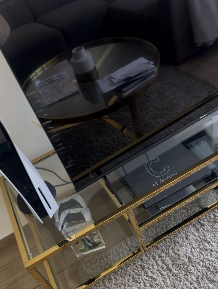 Movel tv dourado de vidro