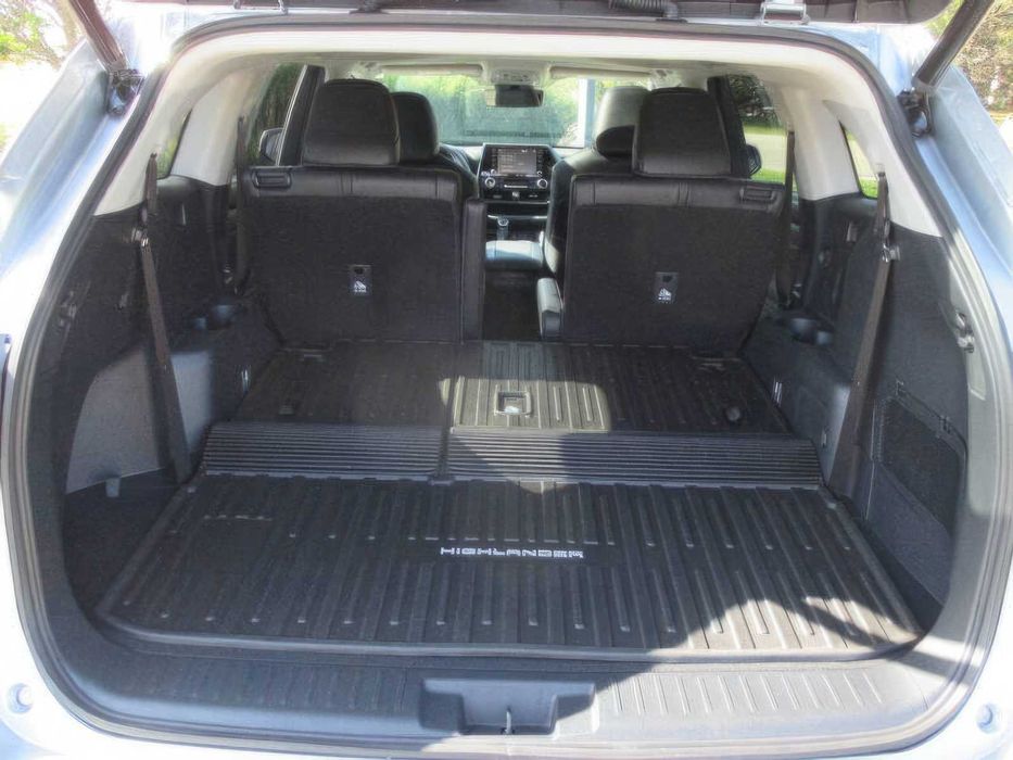 Toyota Highlander XLE      2022
