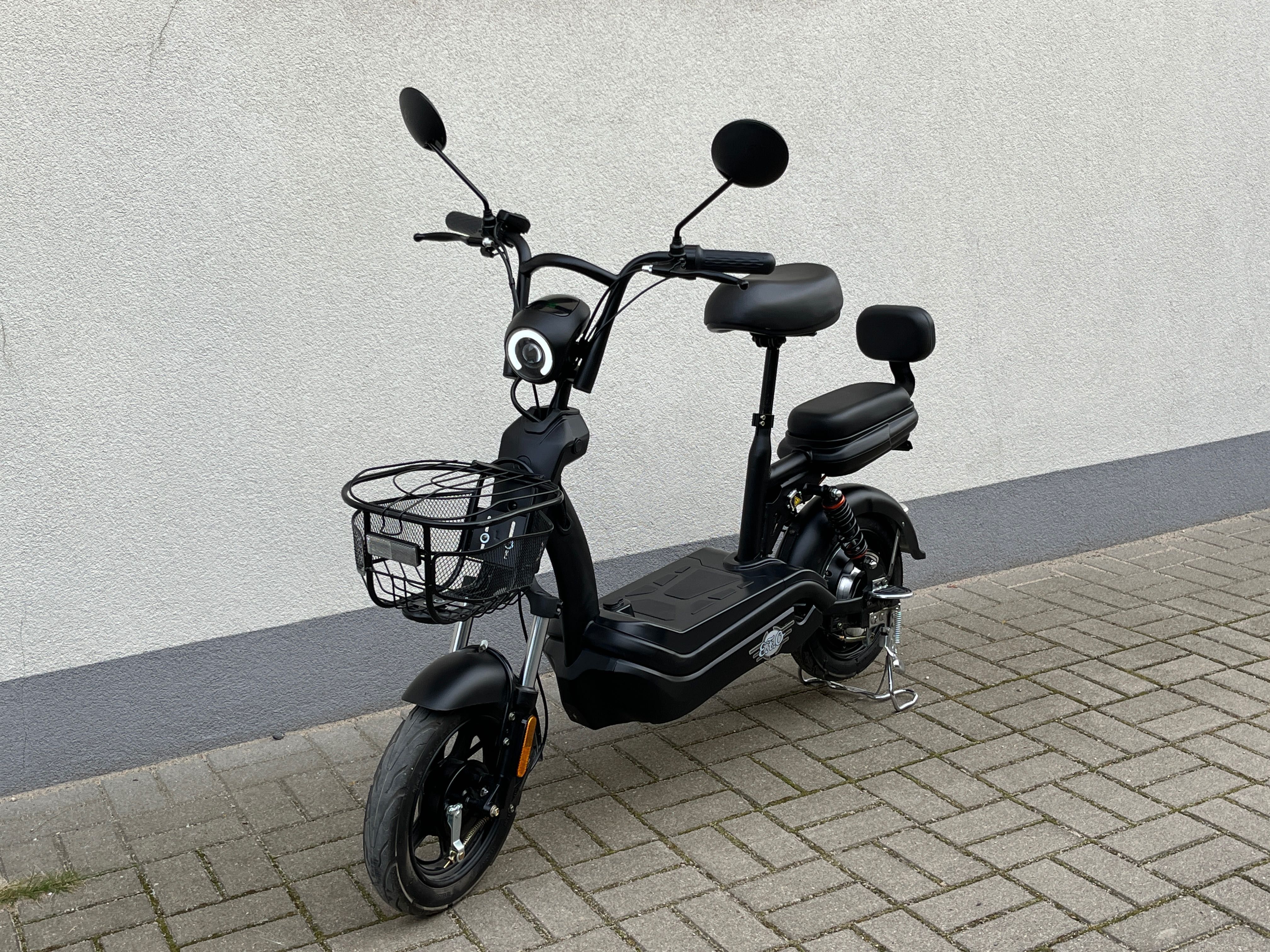 Skuter Hulajnoga Elektryczna (EB250S) 250w zasięg 80KM, jak NOWY!