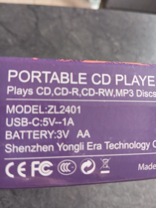 Odtwarzacz CD przenośny prezent