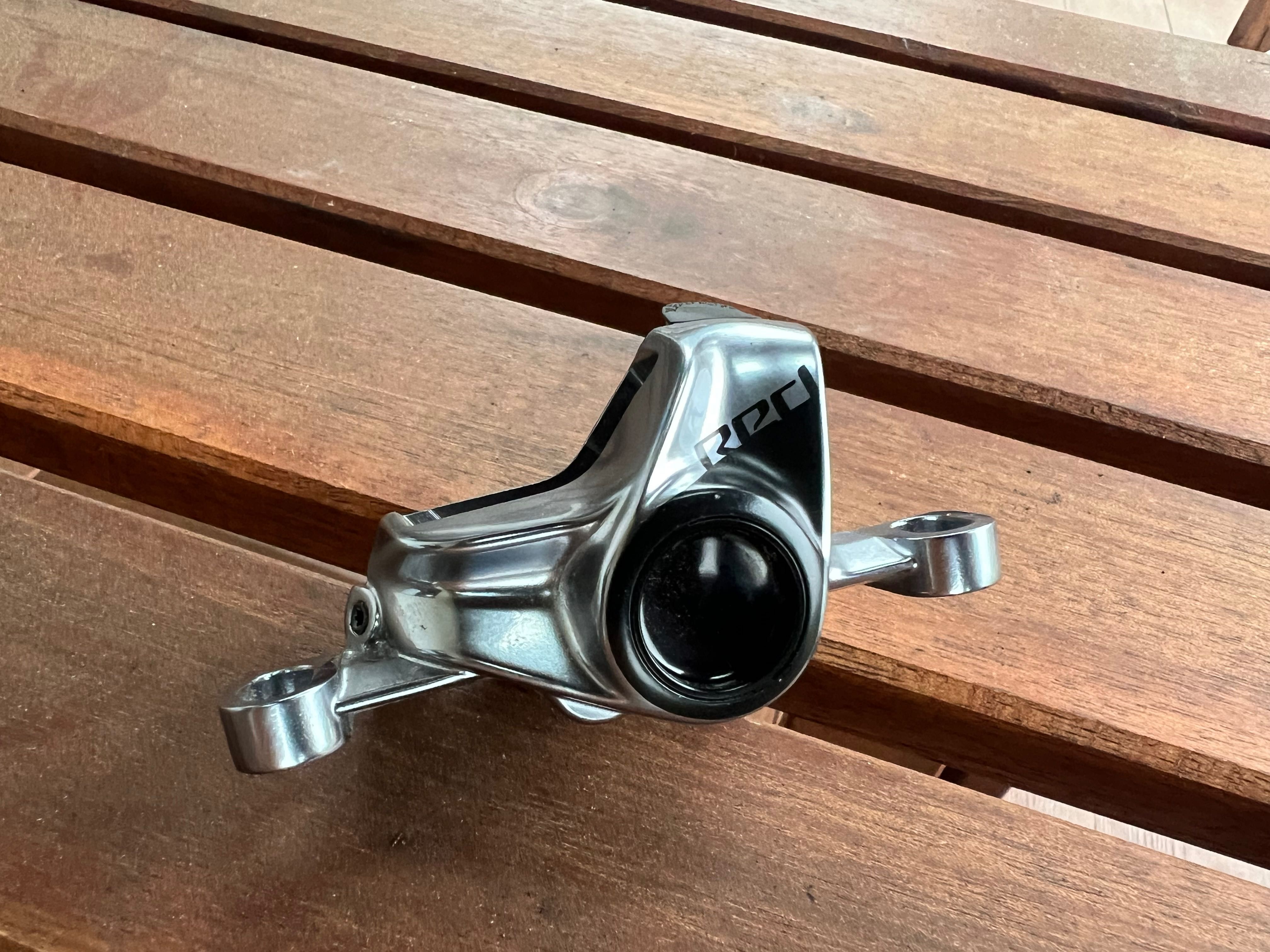 Zacisk sram red etap axs post mount