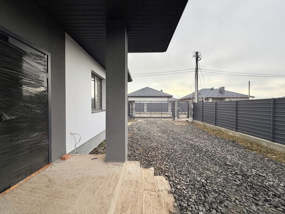 Продаж дуплексу в ТОПовій комплектації у с. Струмівка