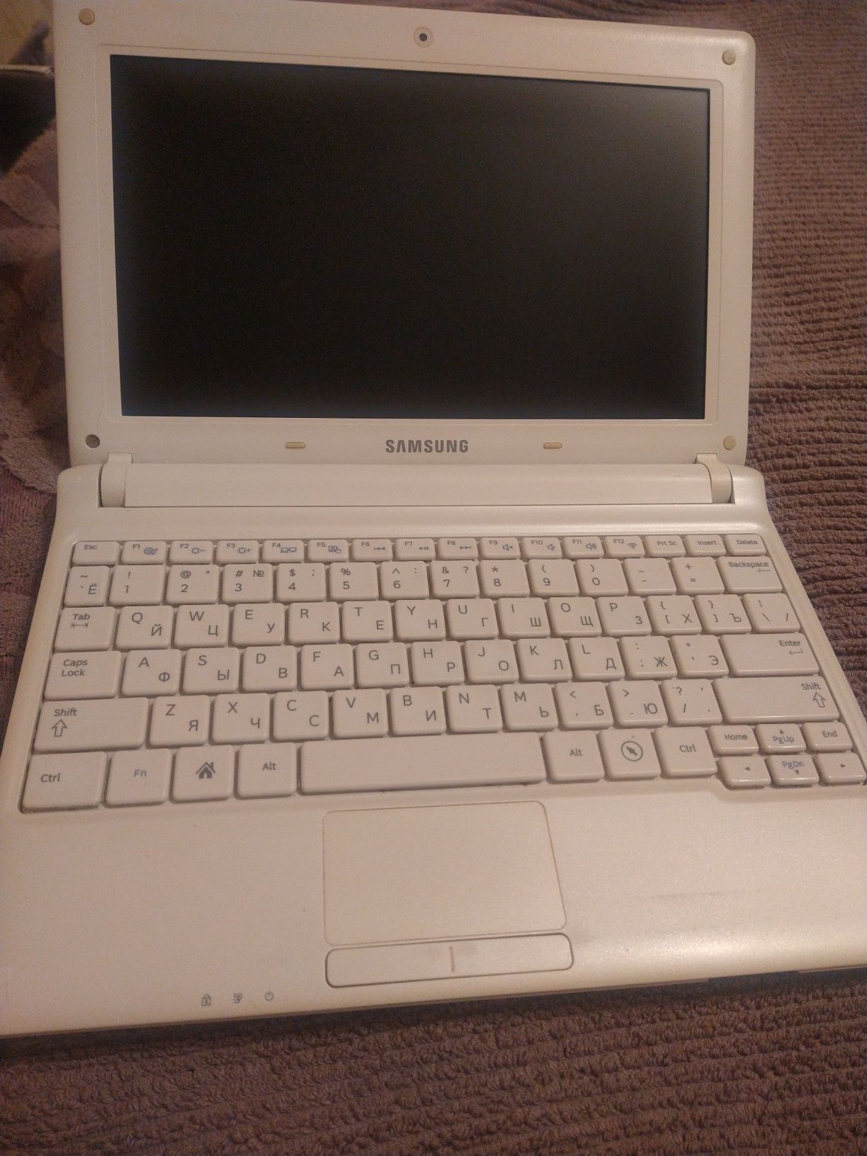 нетбук samsung NP-N100S