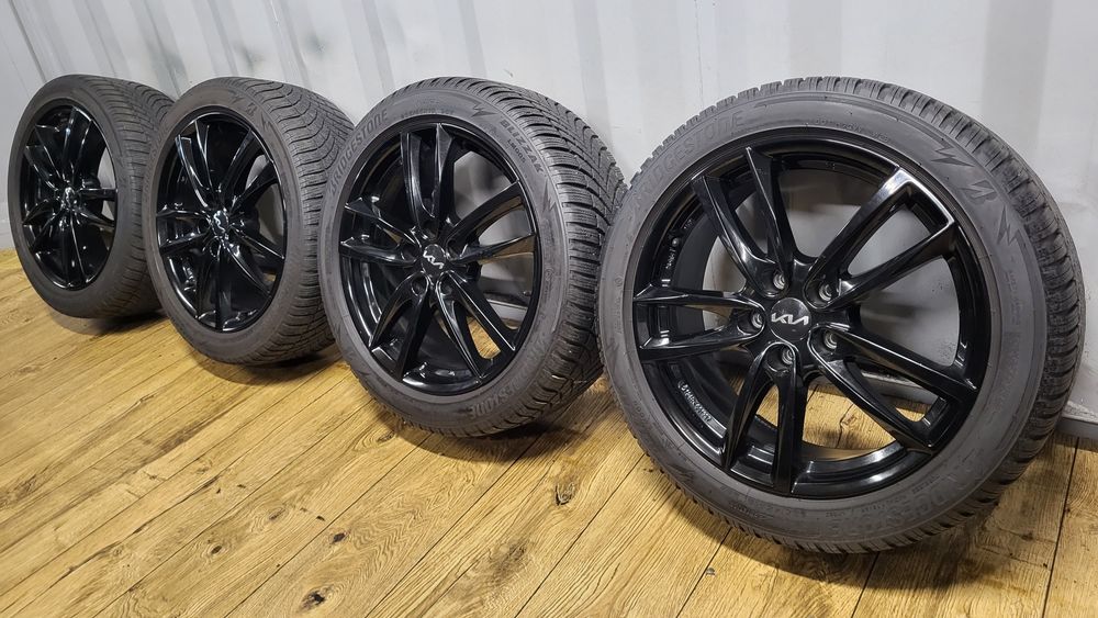 Felgi KIA 18" 5x114,3 z oponami 235/45 R18 Xceed Proceed Hyundai