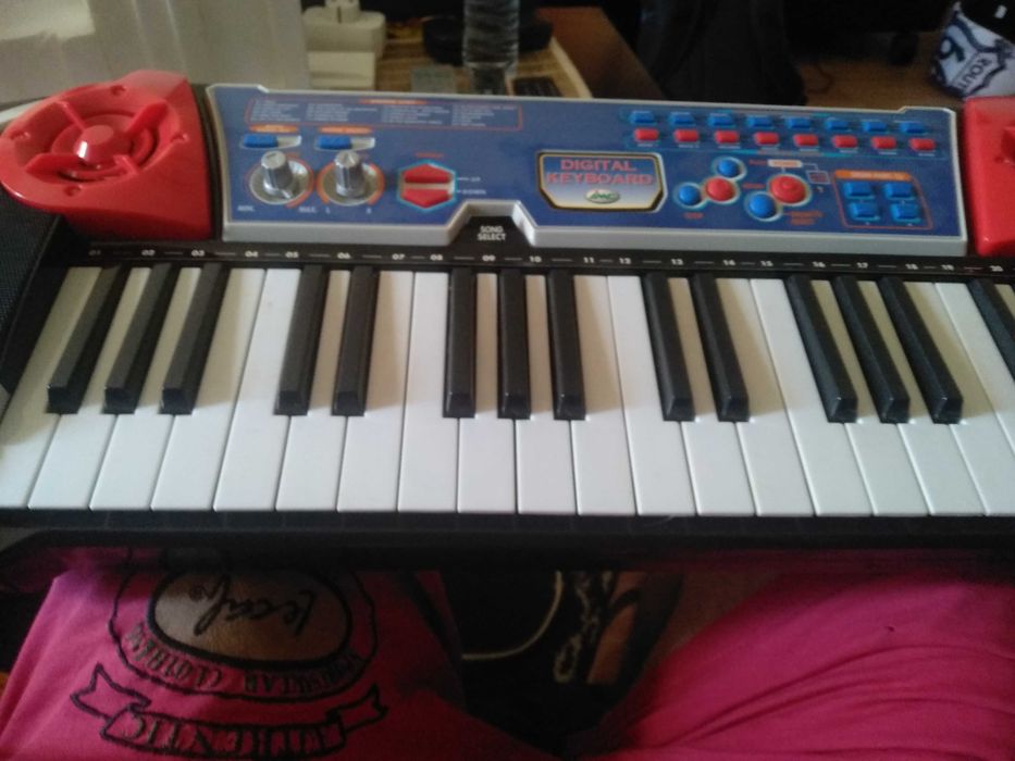 Teclado electrónico IMC 3 octavas