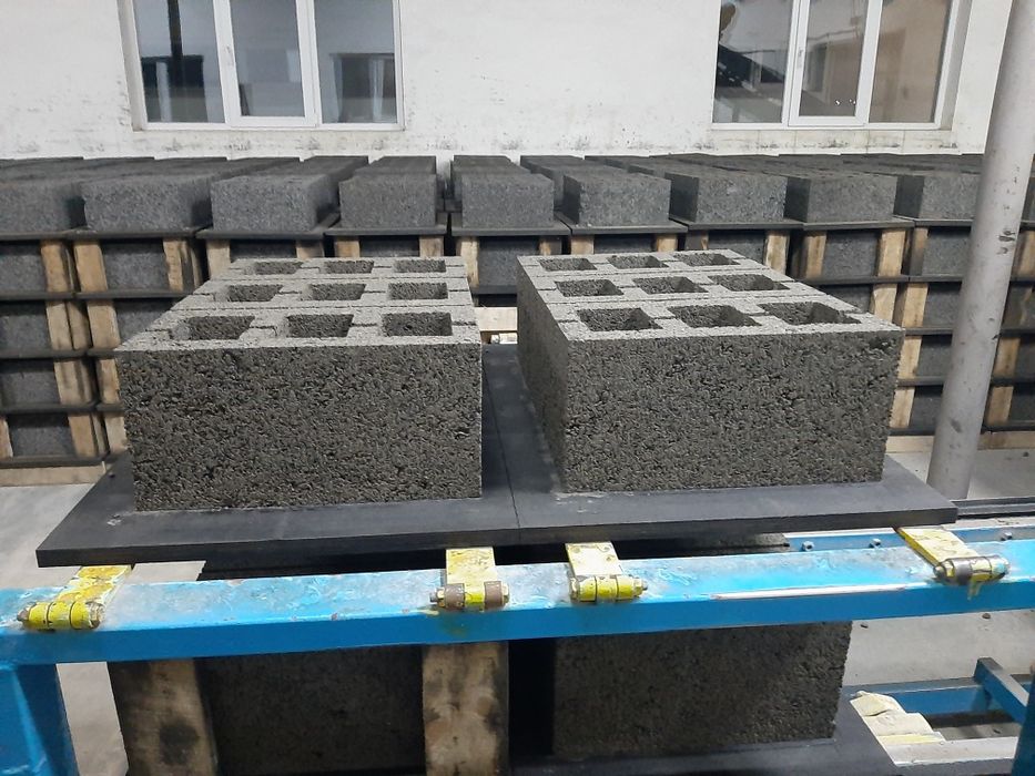 Шлакоблок від Леоблок.