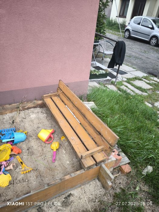 Piaskownica drewniana zamykana