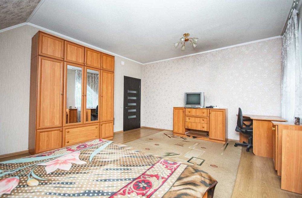 Просторий будинок у котеджному містечку “Дідовиця”, Вишгород