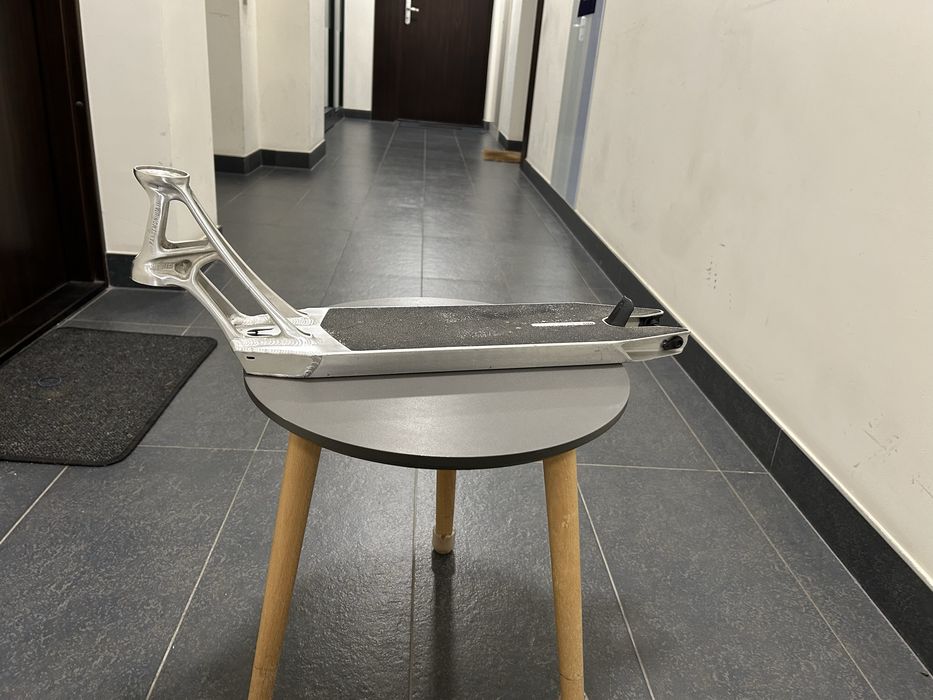 Podest ethic pandemonium