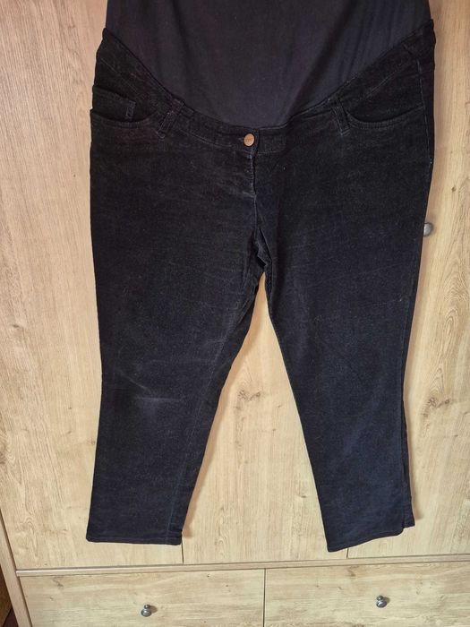 Sztruksy ciążowe z panelem 44 Bonprix