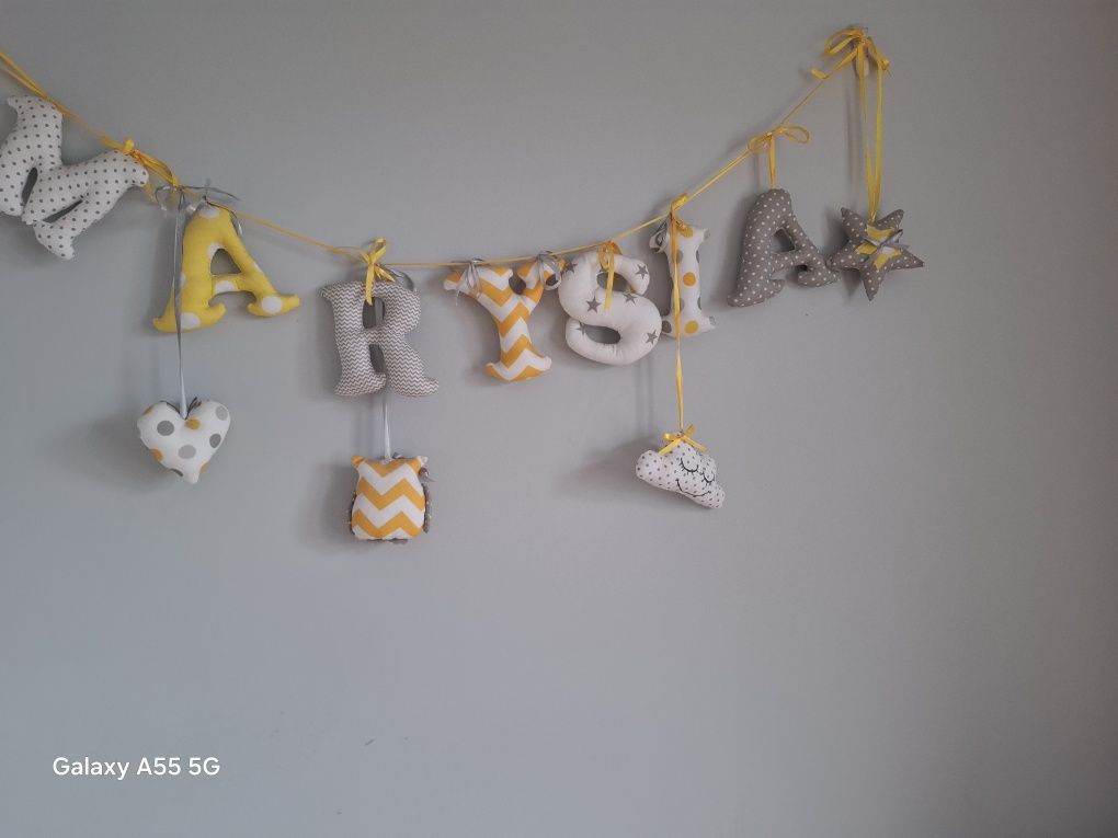 Napis Marysia do dziecięcego pokoju