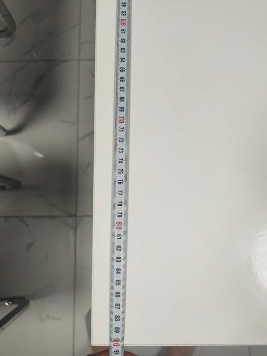 Sprzedam stół do salonu