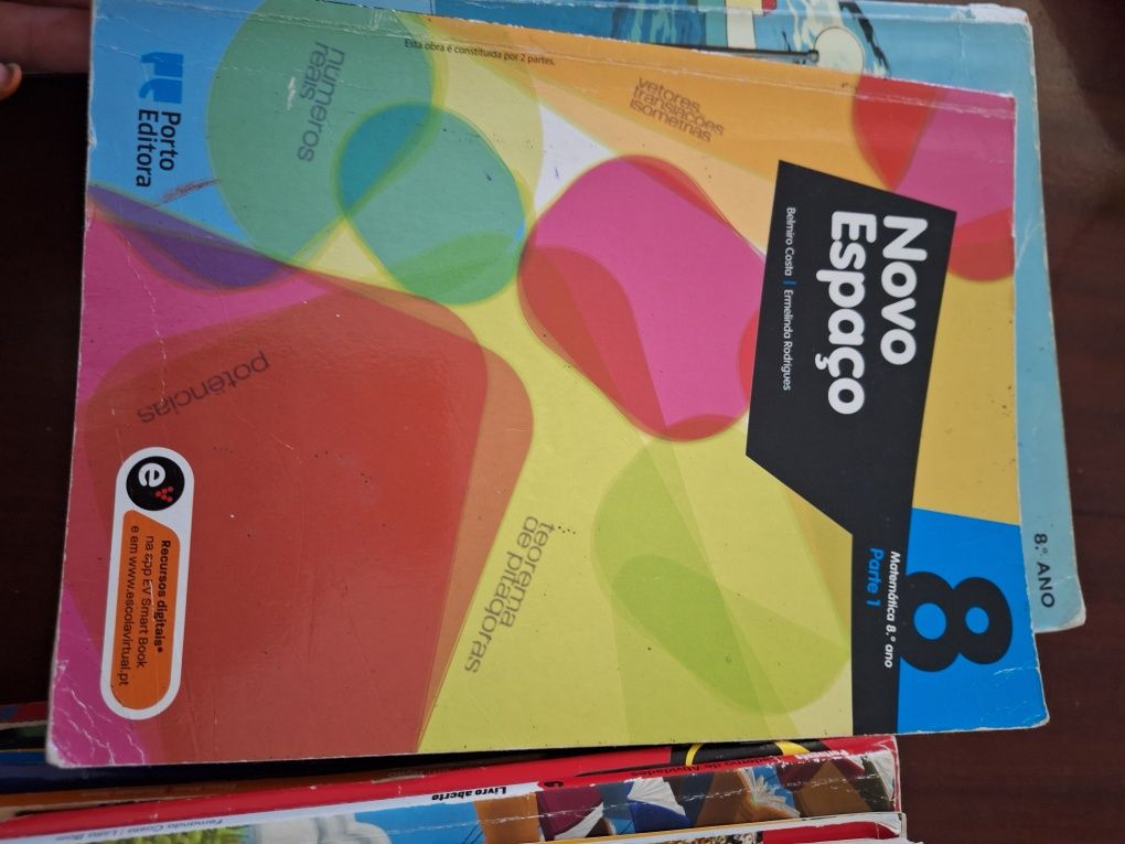 Manuais 8ano bom estado
