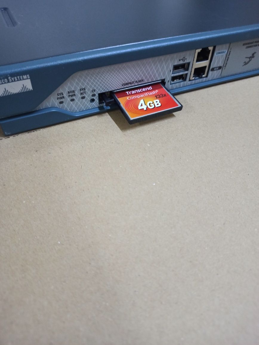 Маршрутизатор Cisco 2811