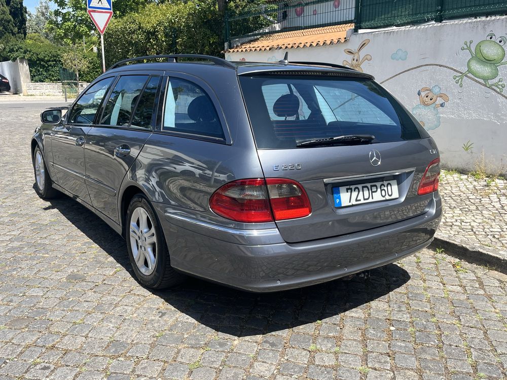 Mercedes-Benz E 220d