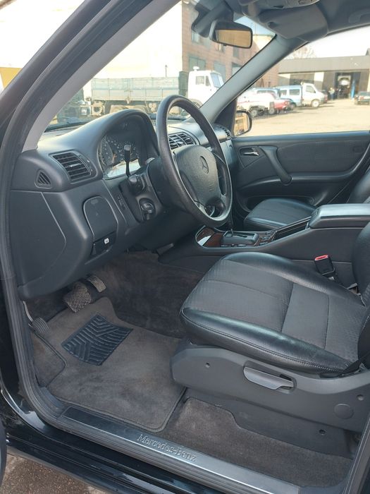 Mercedes ML163 ML270