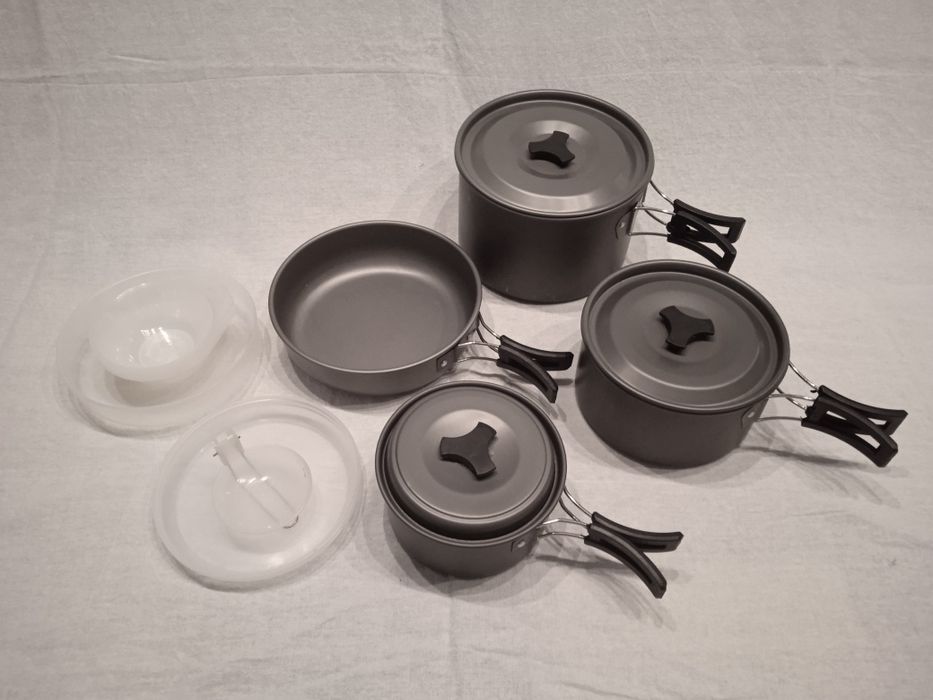 Zestaw garnków kempingowych z anodyzowanego aluminium