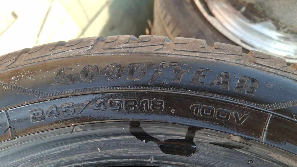 Зимова Резина Goodyear 245/45/R18,34 тиждень 2021 р.