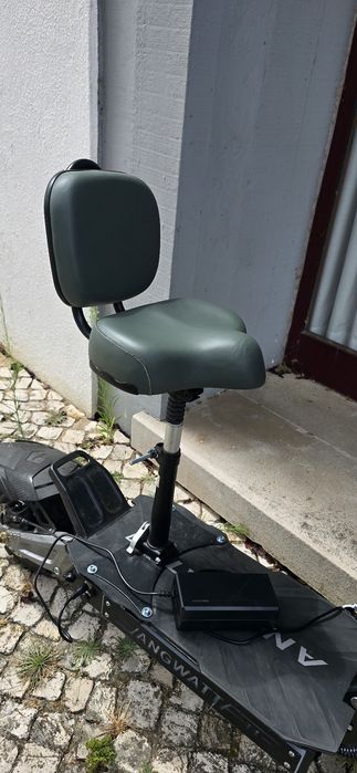 Banco para trotinete