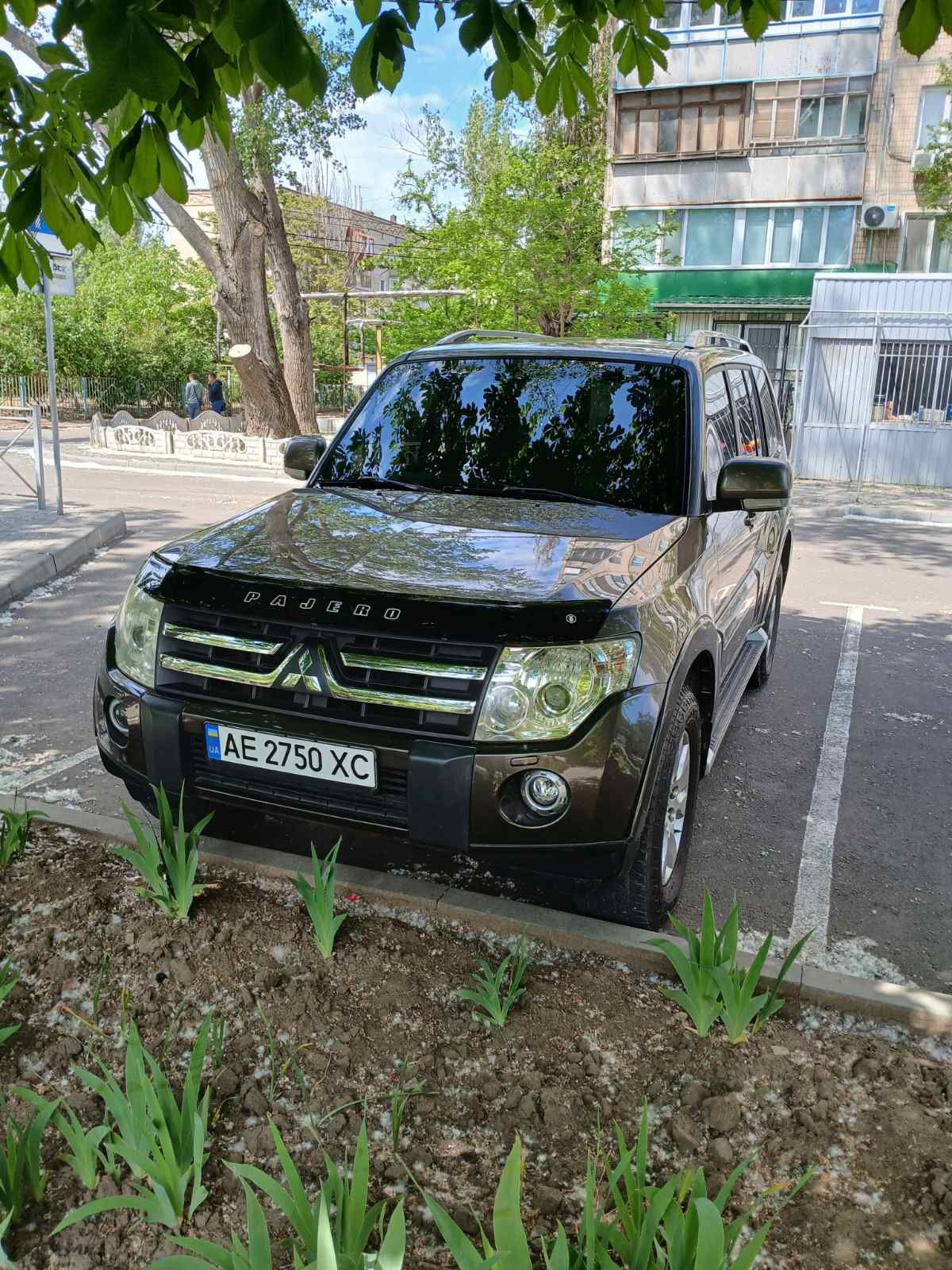 Продам автомобіль Mitsubishi Pajero wagon