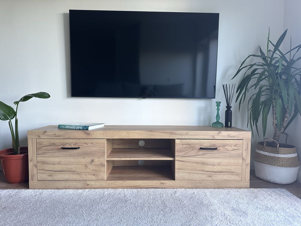 Móvel para TV - 180x50x40cm