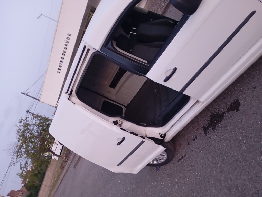 VW Caddy 2.0 TDI