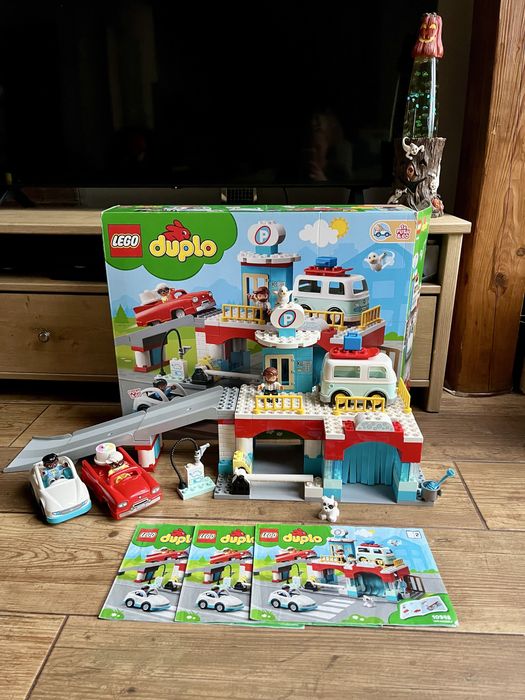 Lego duplo parking myjnia
