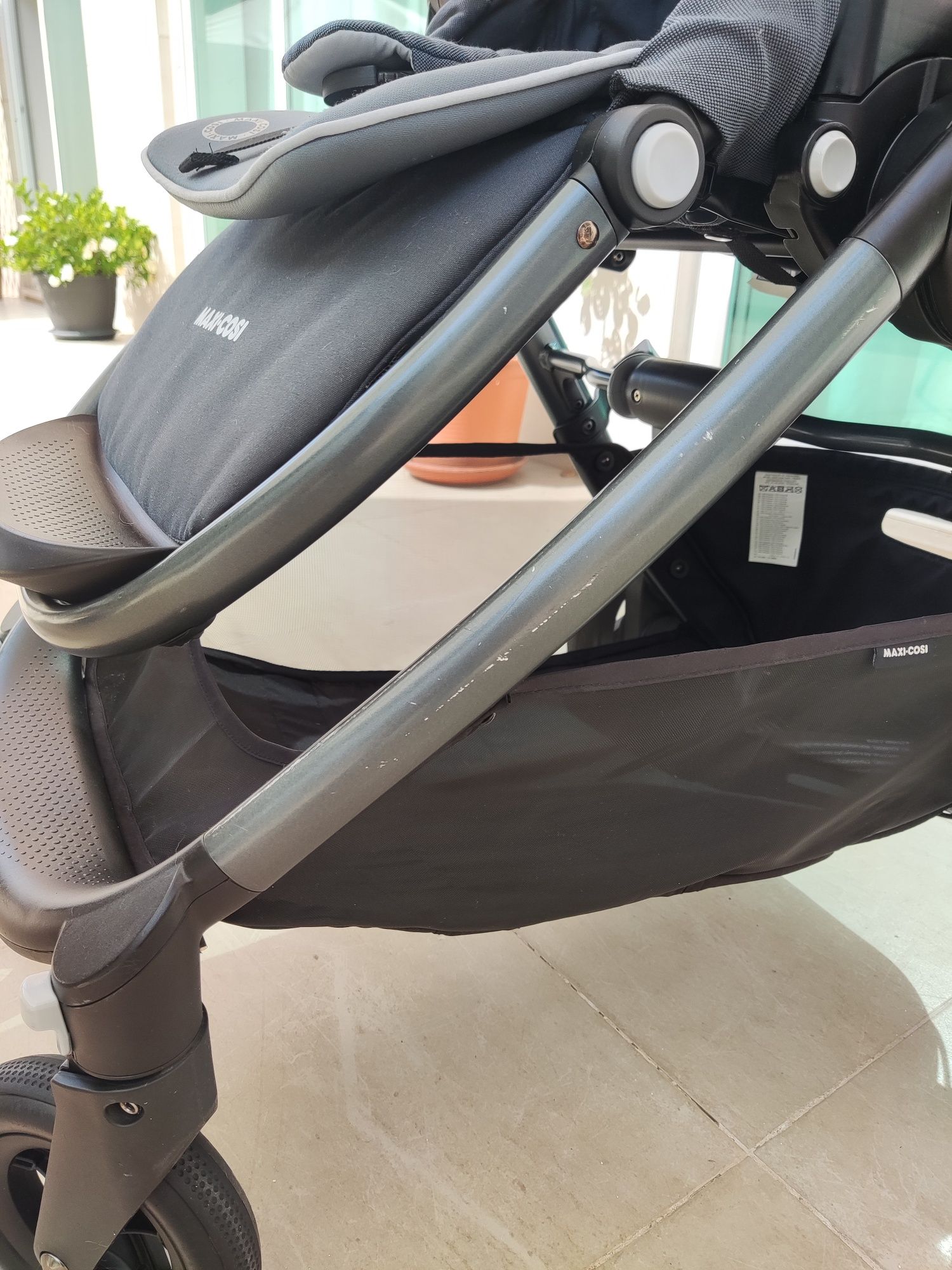 Carrinho bebé Maxi-Cosi