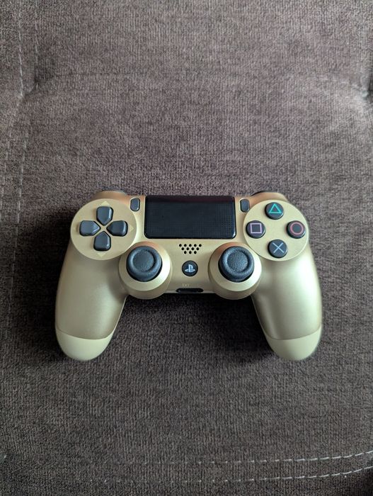 Dualshock 4 V2 Gold