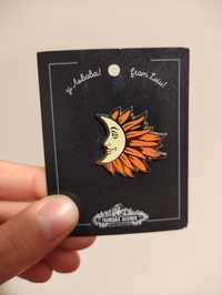 Пін значок  "Алхімія: Сонце і Місяць"