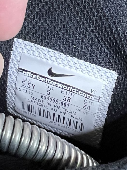 Продам БОМБЕЗНІ жіночі кросівки Nike Air Force 1 High Black