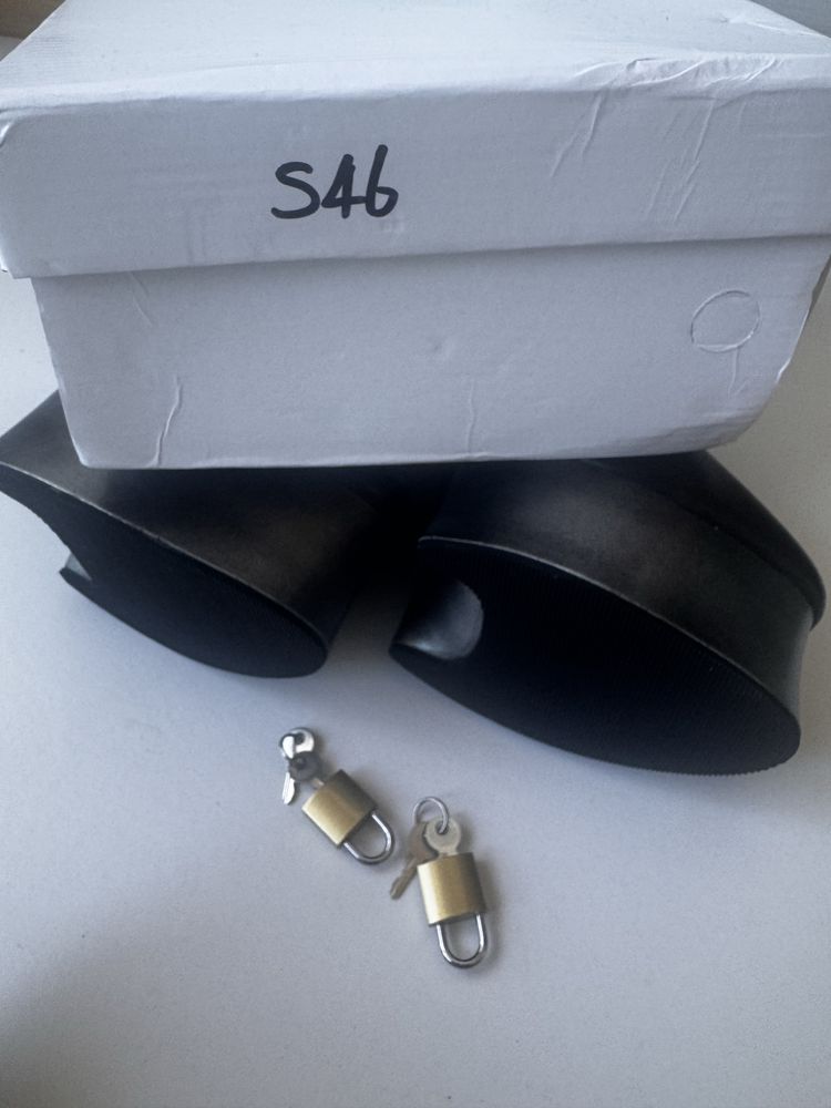 Botas de salto alto extremo, plataforma com sola de cunha