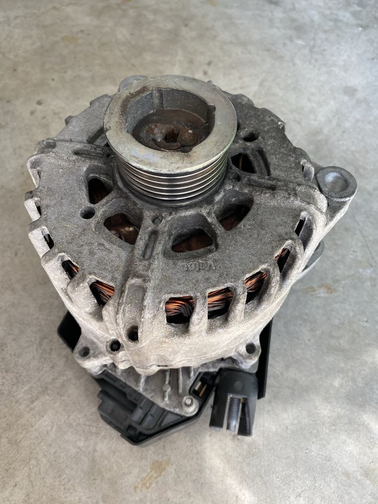 Alternator citroen jumpy  , opel vivaro, peugeot expert  , toyota