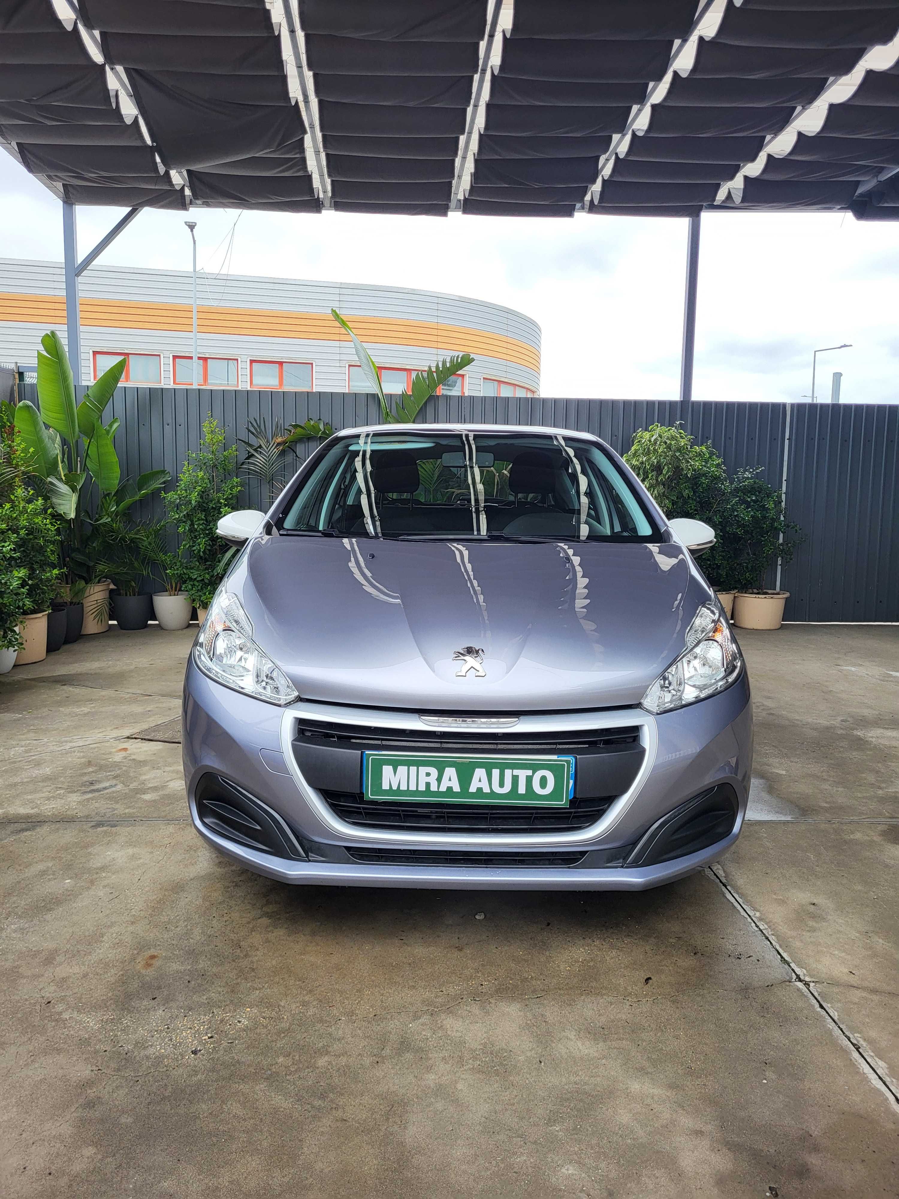 Peugeot 208 1.2vti