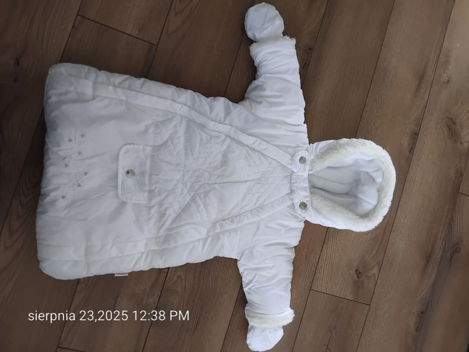 Kombinezon niemowlęcy