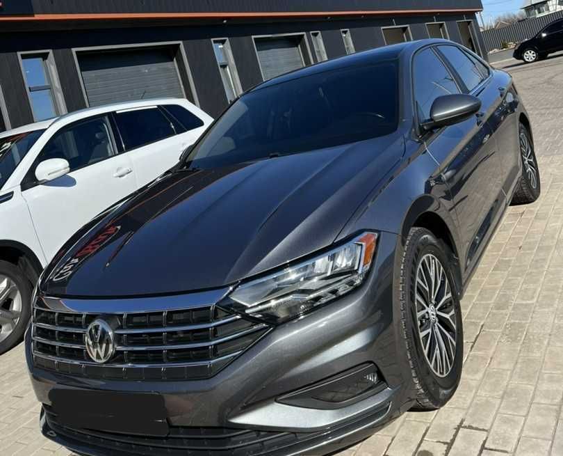 Продам машину Volkswagen Jetta 2018 року