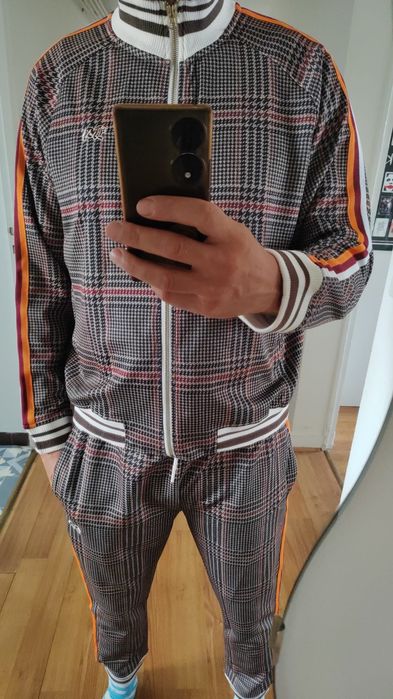 продам костюм LONSDALE