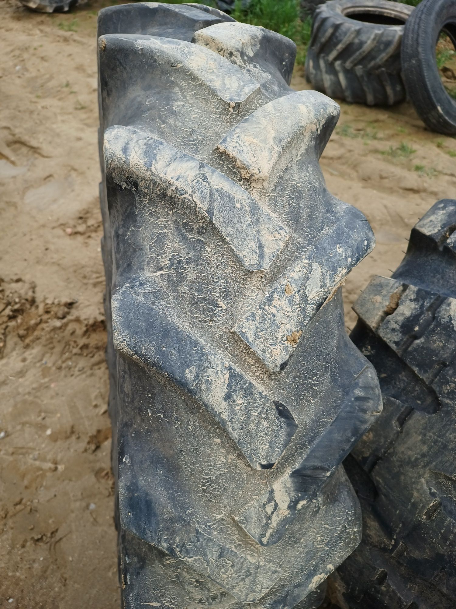 Opona rolnicza 12.4-24 ozka knk50 ursus Zetor Fendt John Deere case