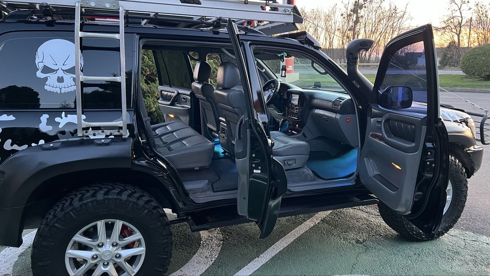 Toyota Land Cruiser 100 4.7 off-road