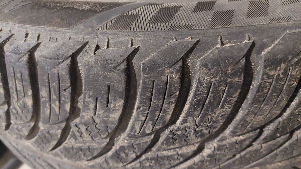 Opony wielosezonowe Matador 225/45 R17 XL