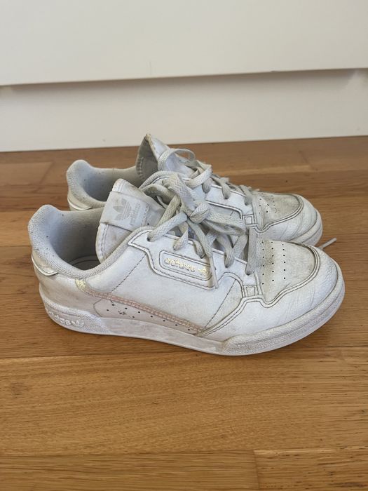 Sapatilhas Adidas tamanho 33,5