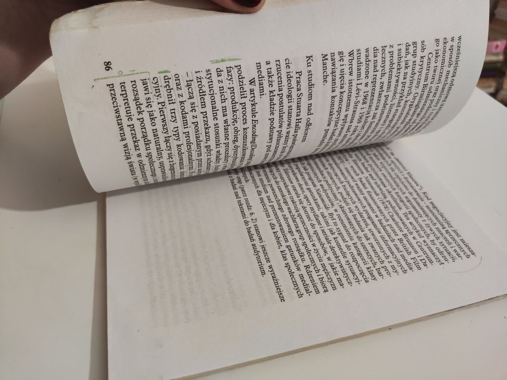 Teorie komunikacji Krótkie wprowadzenie - Armand Michele Mattelart x