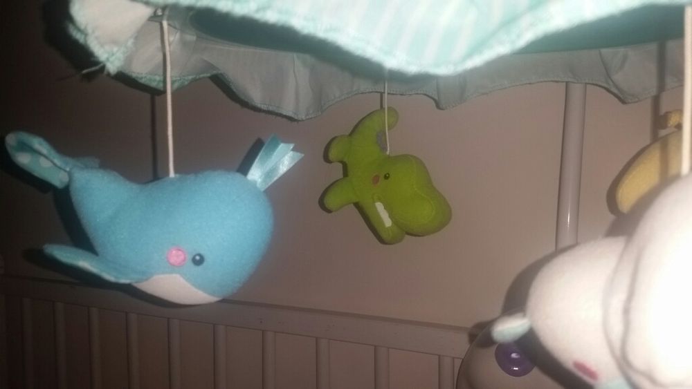 Karuzela Fisher Price z projektorem.