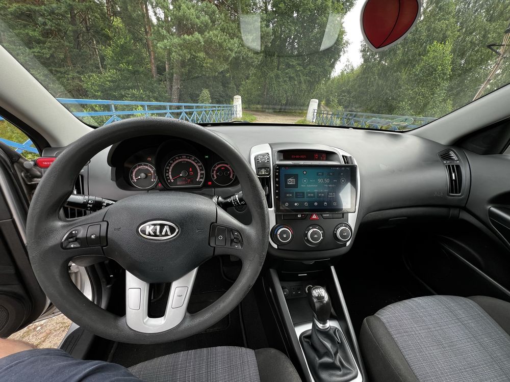 Kia Ceed 1.4 benzyna – 2009 r. – Dobry stan