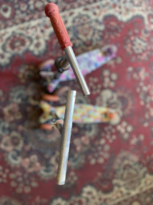 Самокати титячі 500 грн за оба