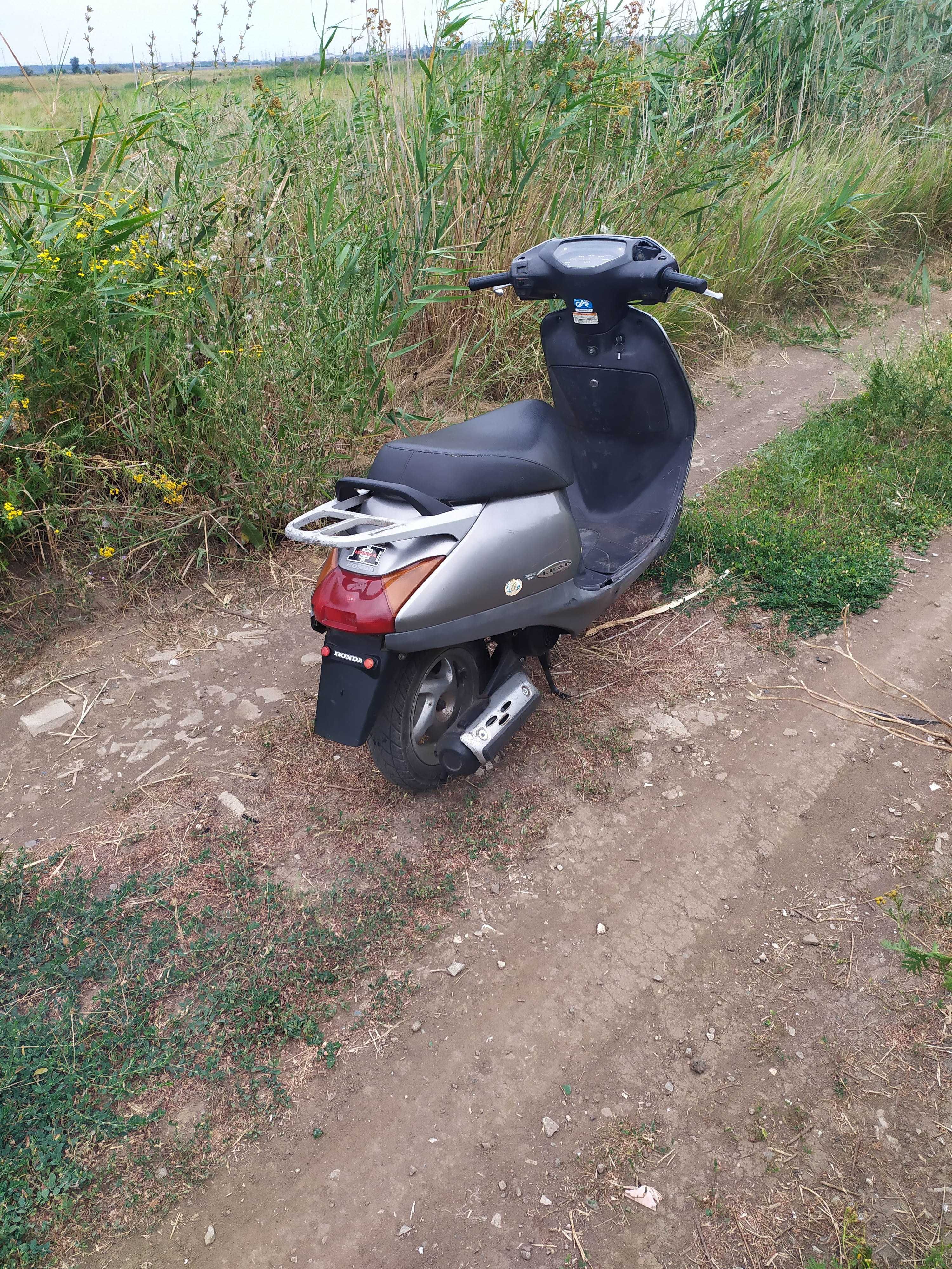 Продам скутер Хонда Леад 48