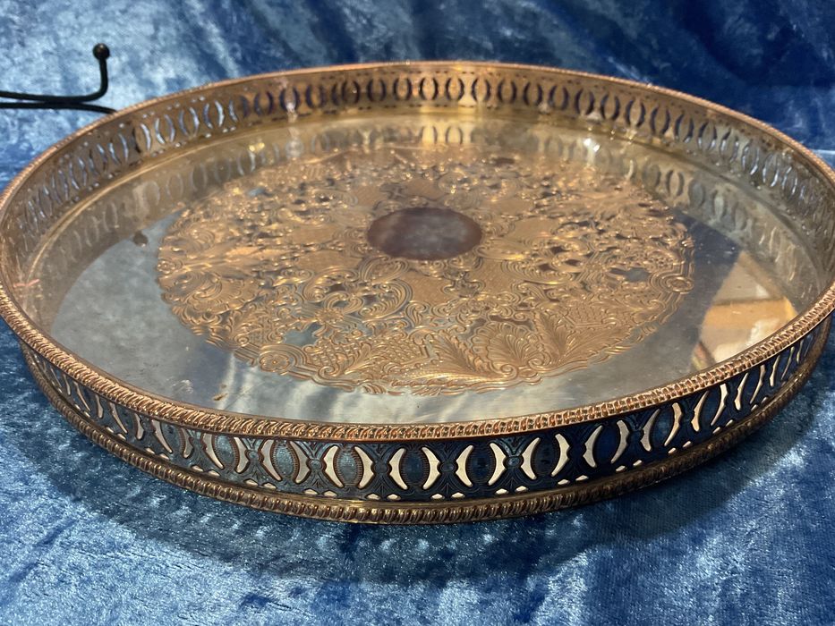 Bandeja linda casquinha inglesa com 31 cm. Mais anúncios abaixo