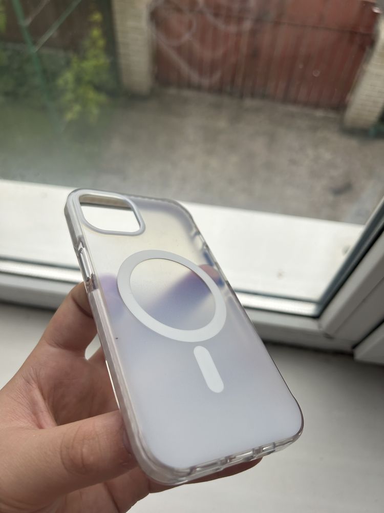 Чохол на iPhone 14 з безпроводною зарядкою