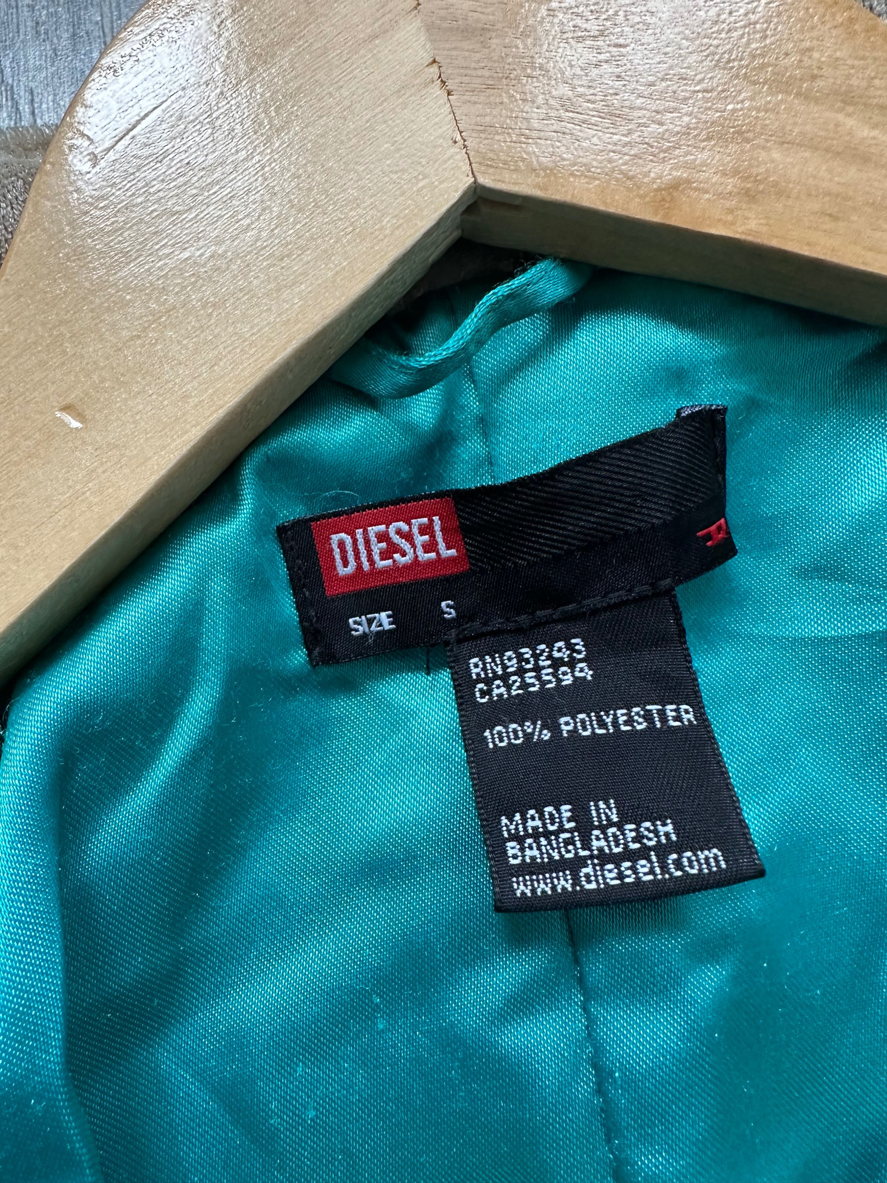 Курточка diesel s размер