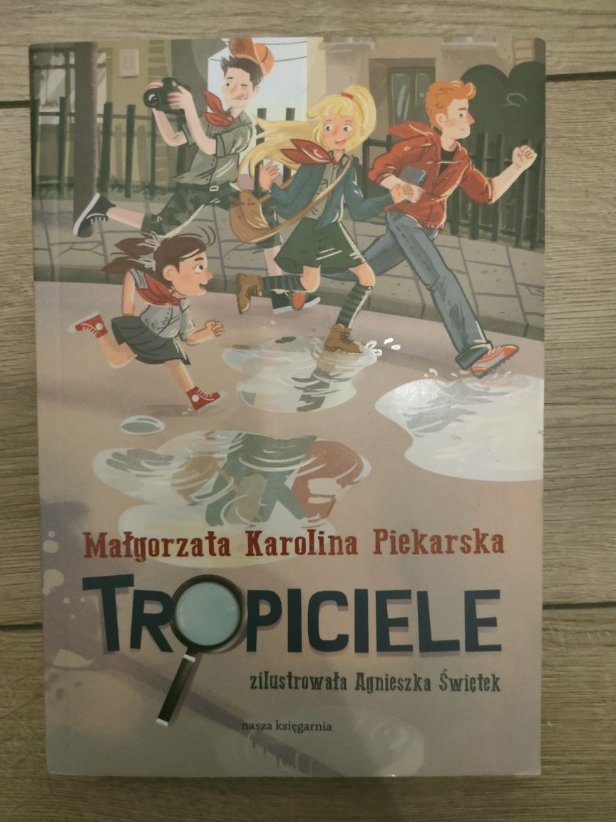 Książka Tropiciele Małgorzata Karolina Piekarska